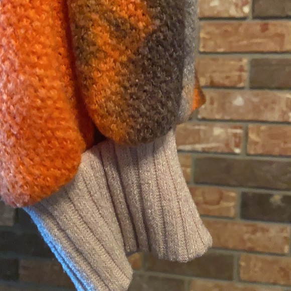 Size large Muliticolor fall pullover - Picture 3 of 5